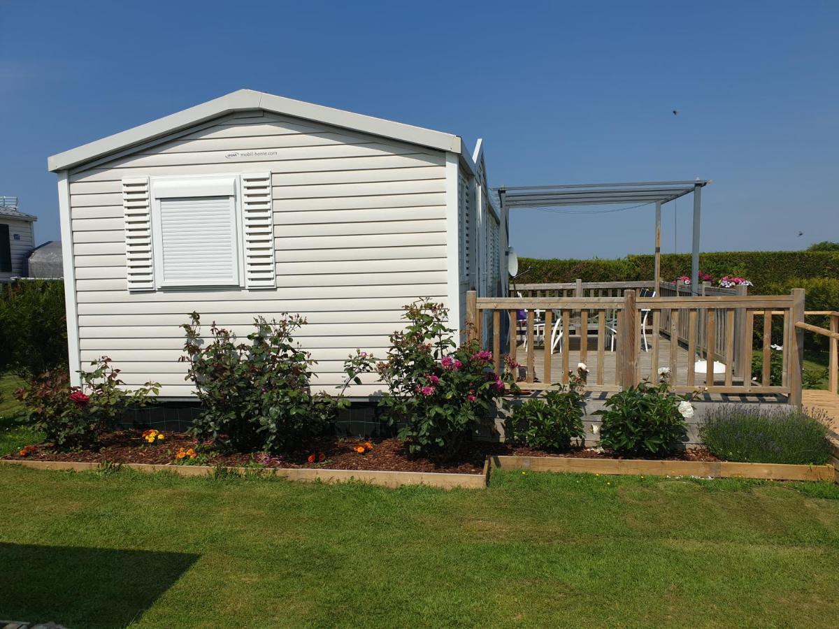 Le Clos Tranquille Hotel Gonneville-en-Auge Exterior photo